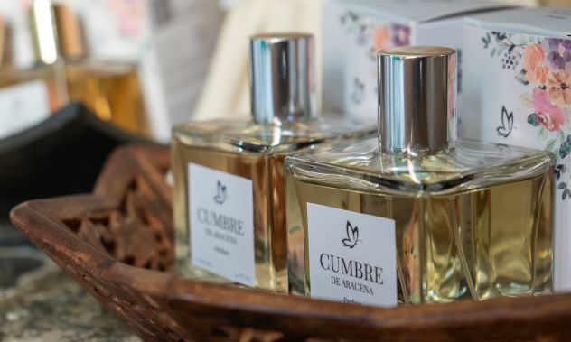 perfumes-naturales-cumbre-aracena-reducida Cumbre de Aracena – Perfume para Habitarte. Un perfume para hombres que buscan autenticidad, foco y serenidad.