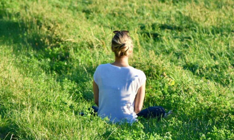 Lee más sobre el artículo Retiros de bienestar en la Sierra de Aracena: invierte en tu salud